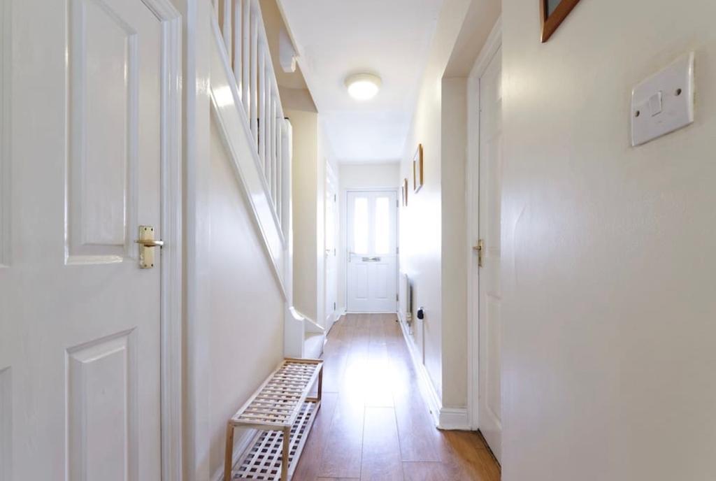 Lynbrook Grove Guesthouse Лондон Екстериор снимка